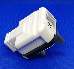 Fused Rubber Plug Top 13A, Black White