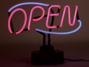 NEON SIGN - 'OPEN'